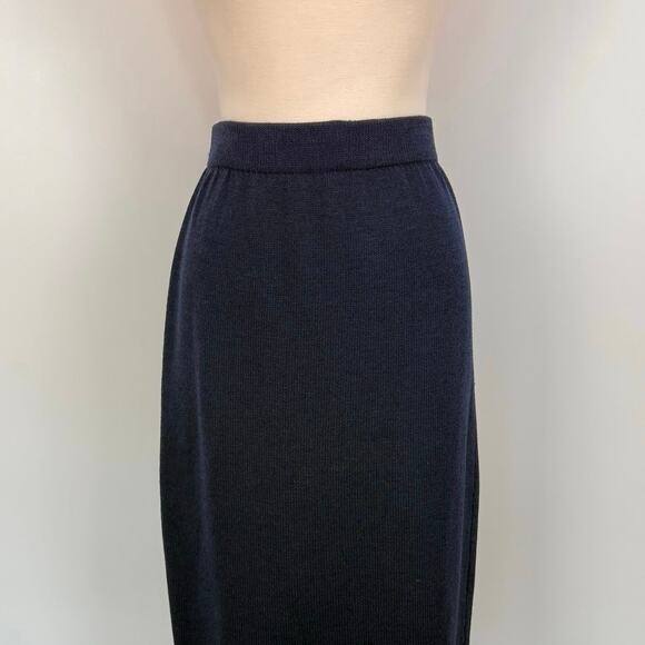 St. John Basics Knit Pencil Skirt Navy Blue Santana Vintage USA Made | Size: 8 - Picture 2 of 8